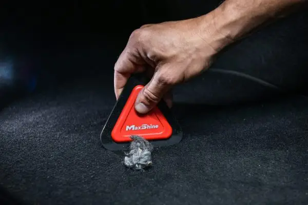 Maxshine Pet Hair Removal Carpet Brush